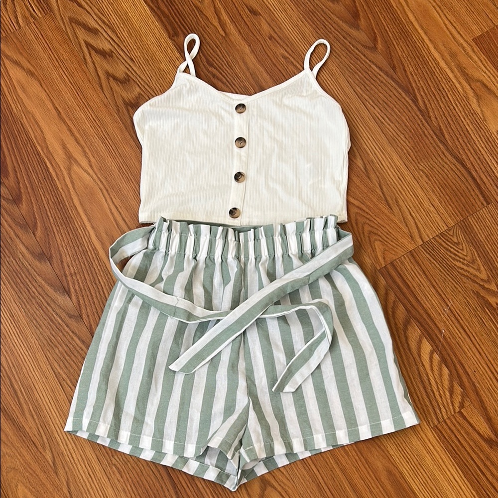SHEIN Striped Green and White Kids Shorts